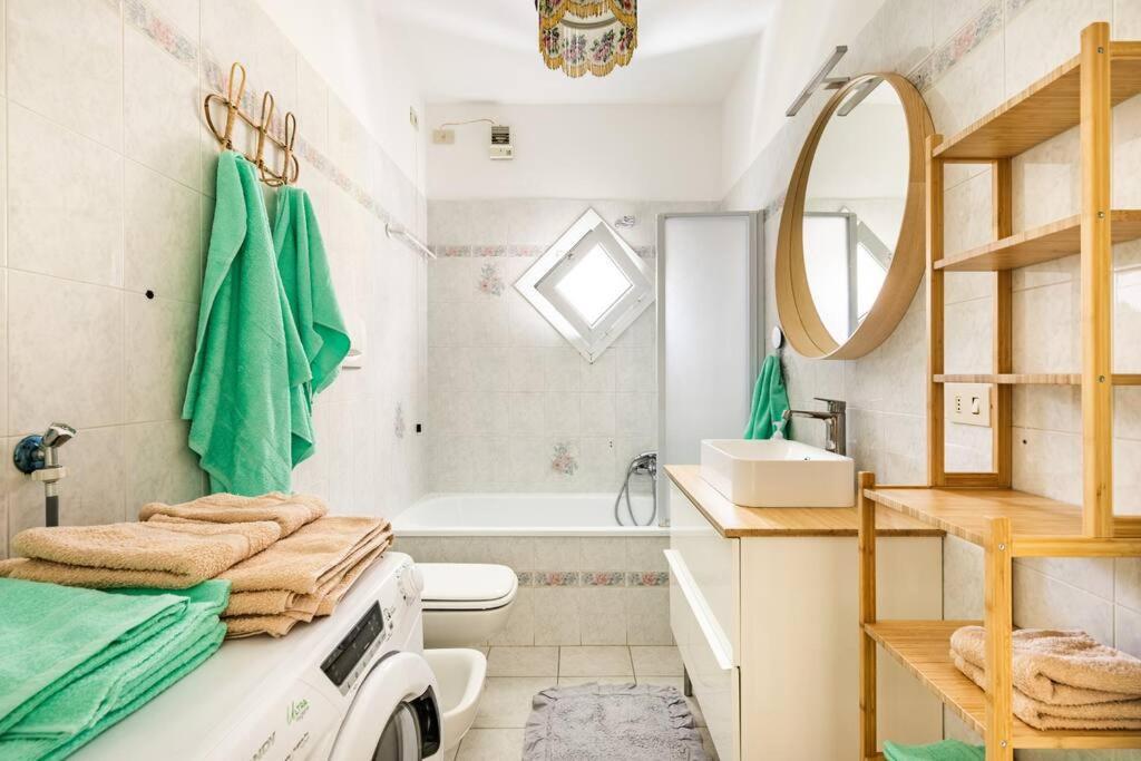 Centrale Vicino Spiagge E Ciclabile + Box-Auto ! Apartment Arma di Taggia Ngoại thất bức ảnh