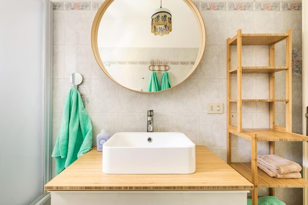 Centrale Vicino Spiagge E Ciclabile + Box-Auto ! Apartment Arma di Taggia Ngoại thất bức ảnh