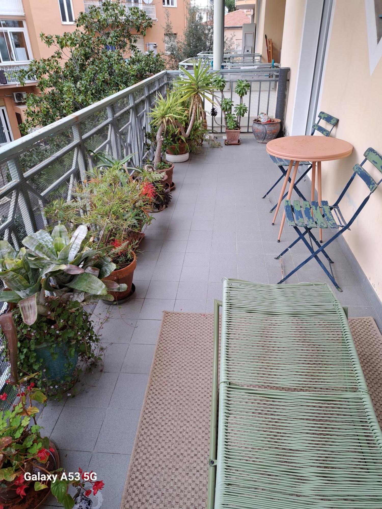 Centrale Vicino Spiagge E Ciclabile + Box-Auto ! Apartment Arma di Taggia Ngoại thất bức ảnh